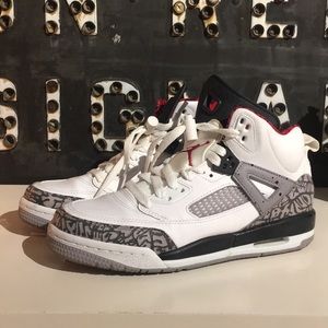 Jordan Spizike - Boys 6.5 / Women’s 8